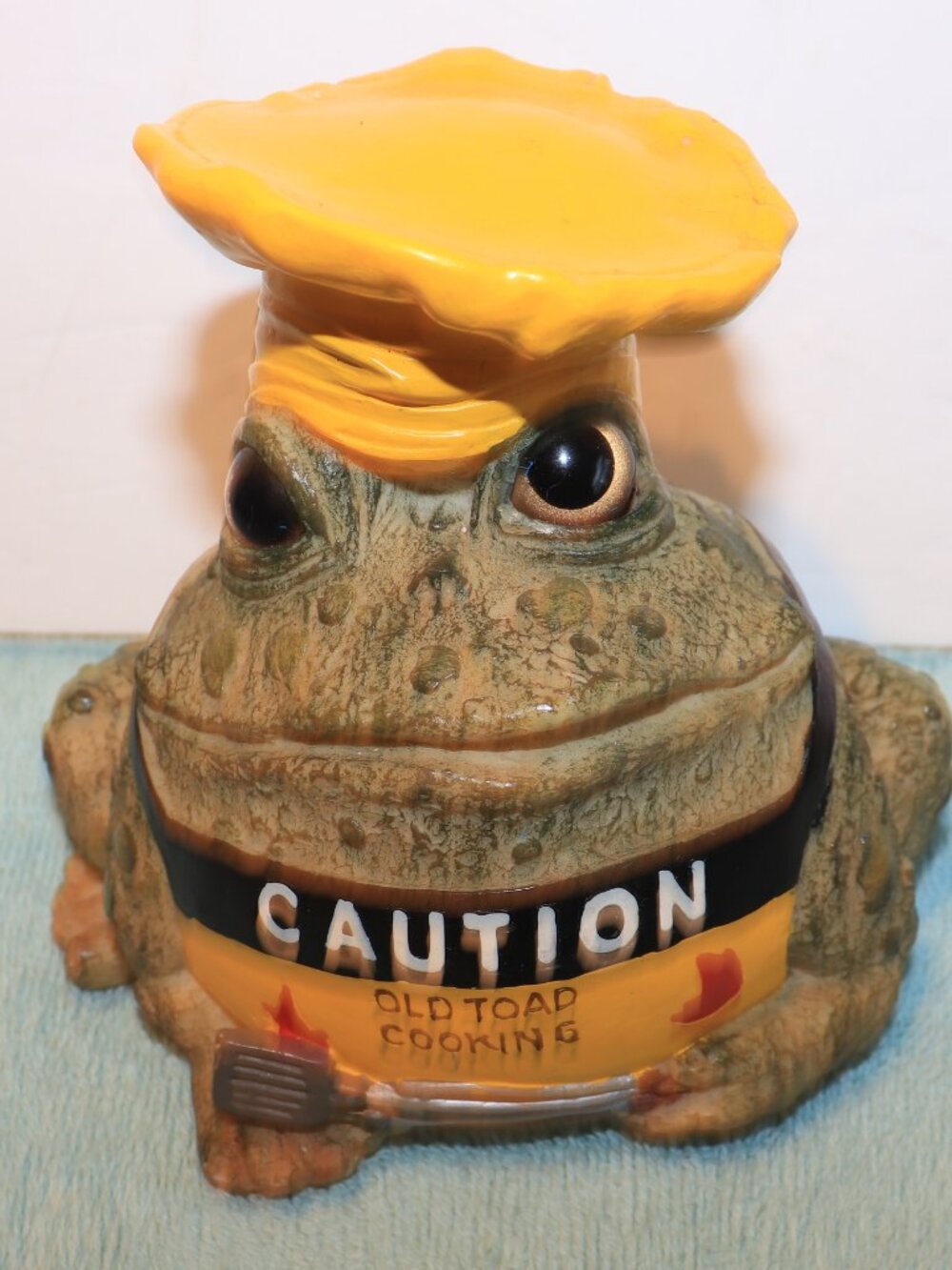 Toad Hollow Frog Chef Figurine Apron Old Toad Cooking Kitchen Garden 1999